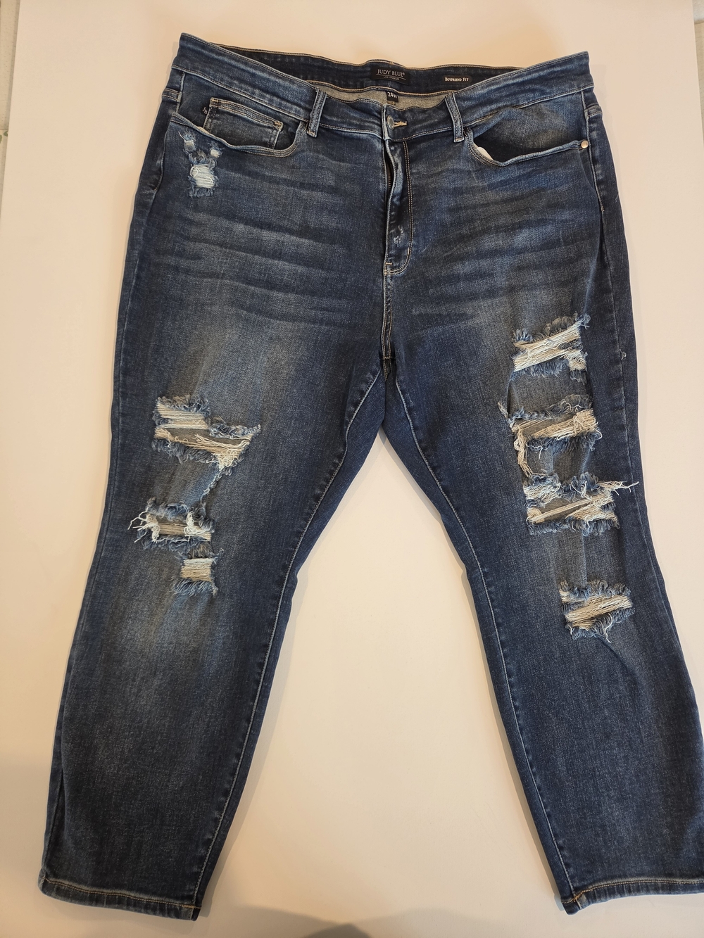 Judy Blue Dark Blue Distressed Boyfriend Jeans